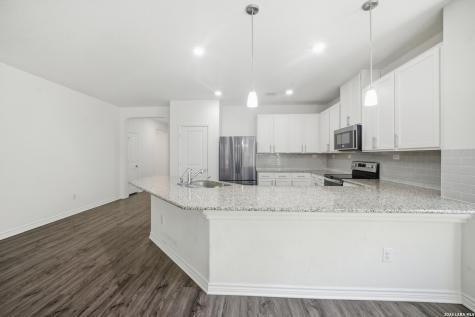 8075 San Mirienda Boerne TX 78015