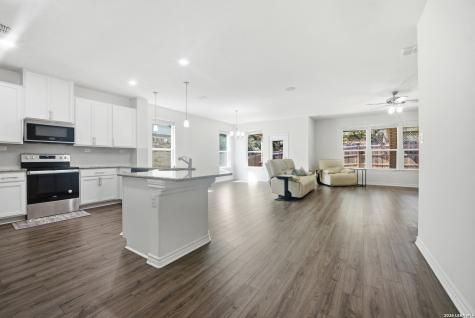 8075 San Mirienda Boerne TX 78015