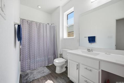 8075 San Mirienda Boerne TX 78015