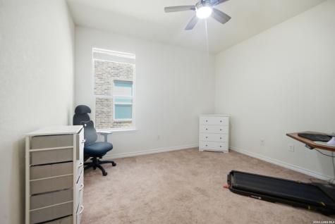 8075 San Mirienda Boerne TX 78015