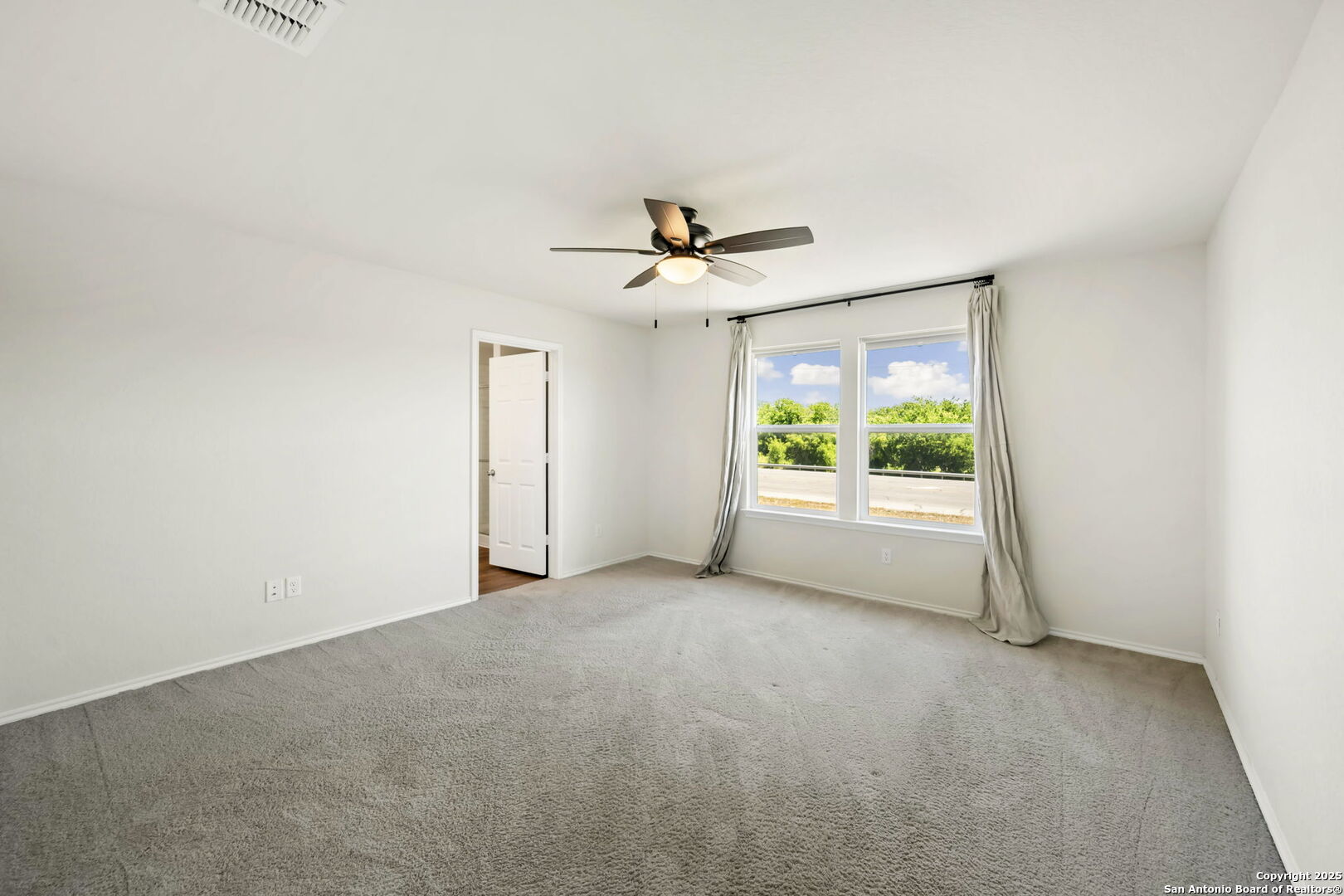 6322 Silver Pegasus San Antonio TX 78218