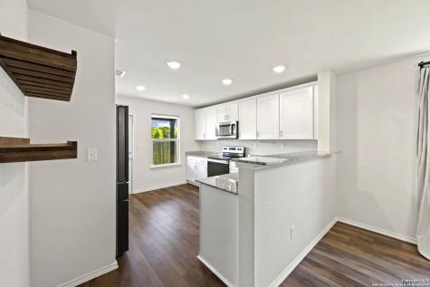 6322 Silver Pegasus San Antonio TX 78218