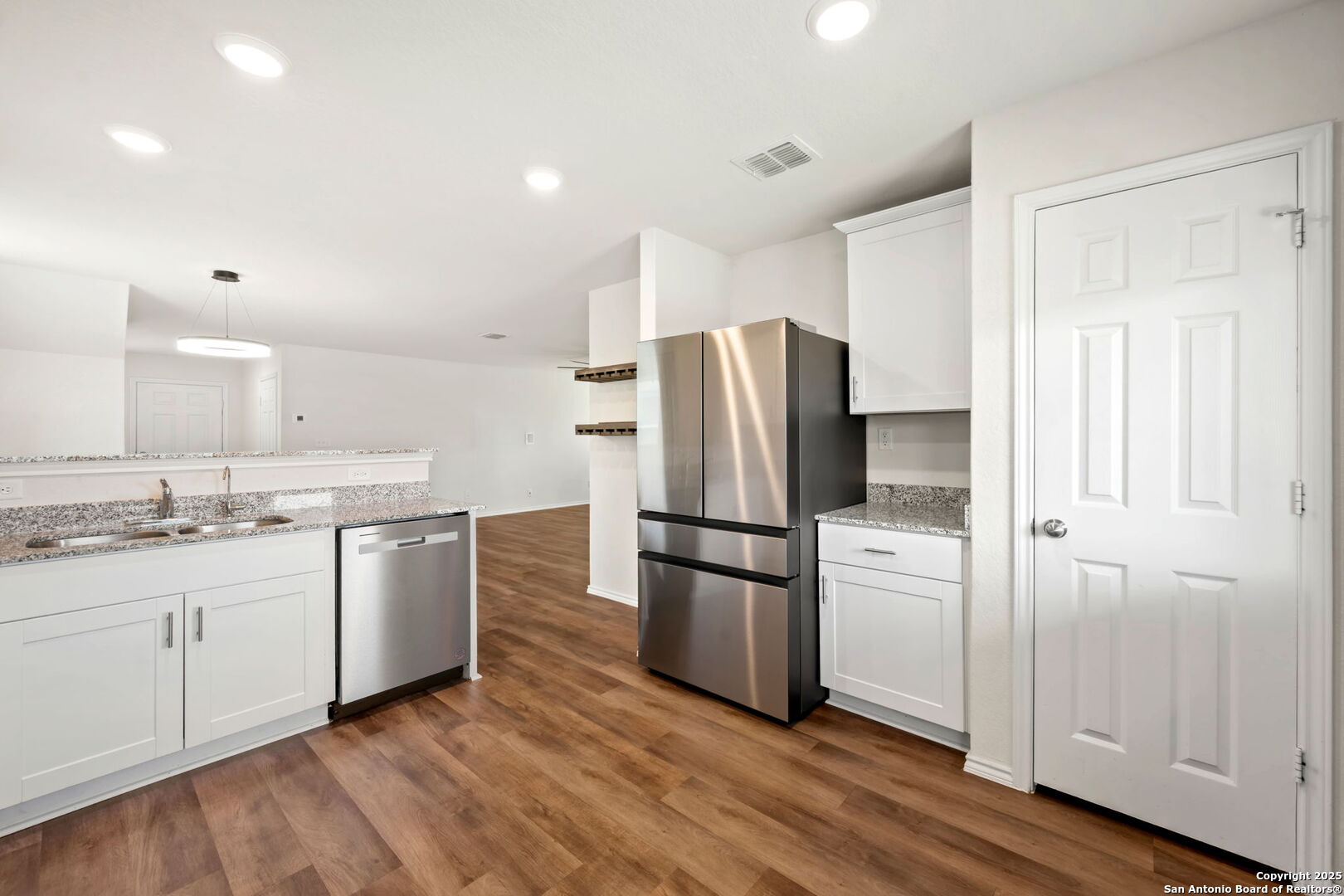 6322 Silver Pegasus San Antonio TX 78218