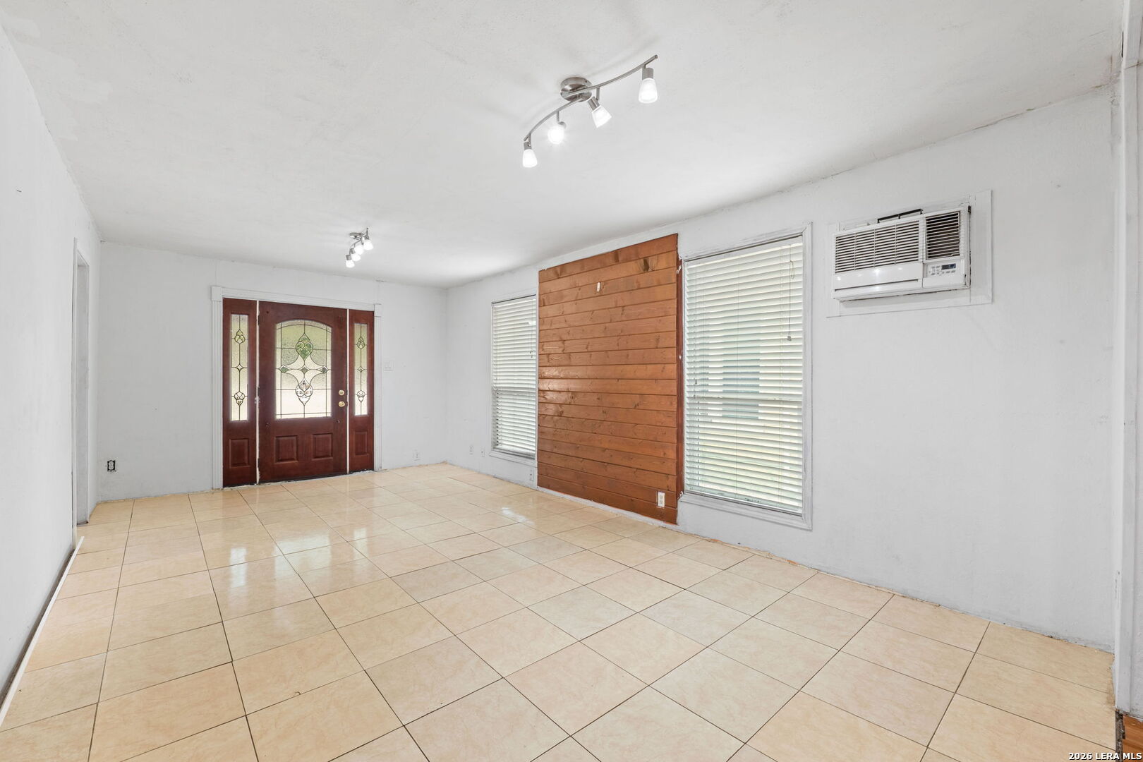 202 E Lubbock San Antonio TX 78204