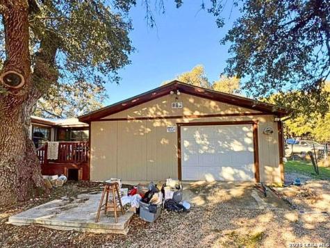 8790 Whartons Dock Bandera TX 78003