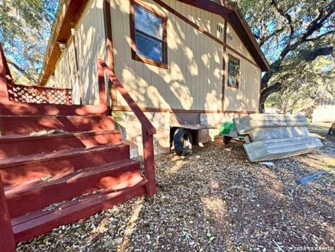 8790 Whartons Dock Bandera TX 78003