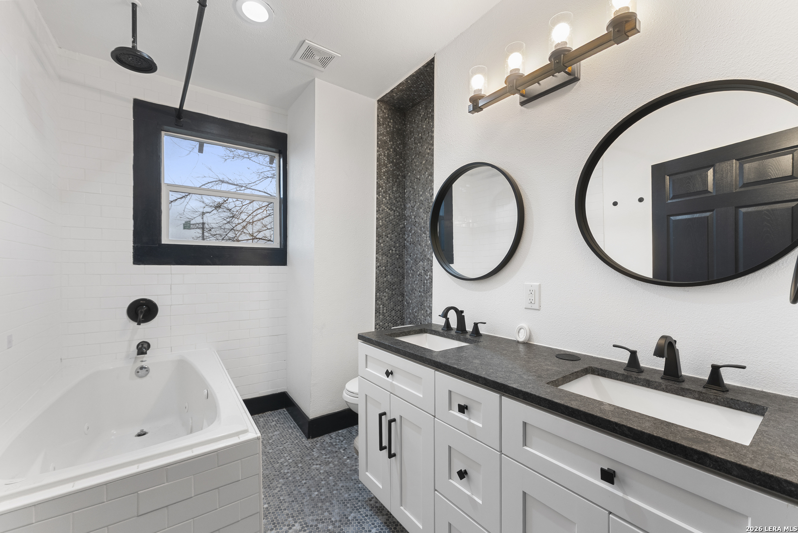 139 E Highland San Antonio TX 78210