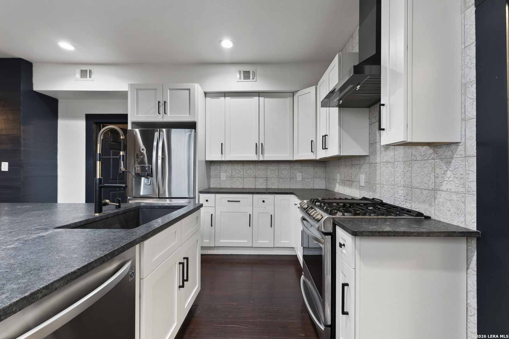 139 E Highland San Antonio TX 78210