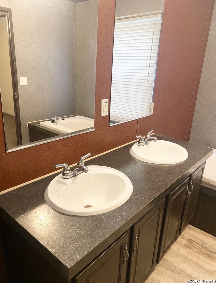 404 Hollow Oak La Vernia TX 78121