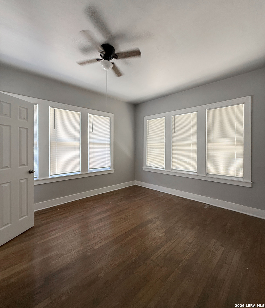 942 Bailey Avenue San Antonio TX 78210