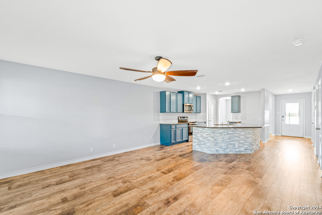 1618 Mossy Jasper San Antonio TX 78245