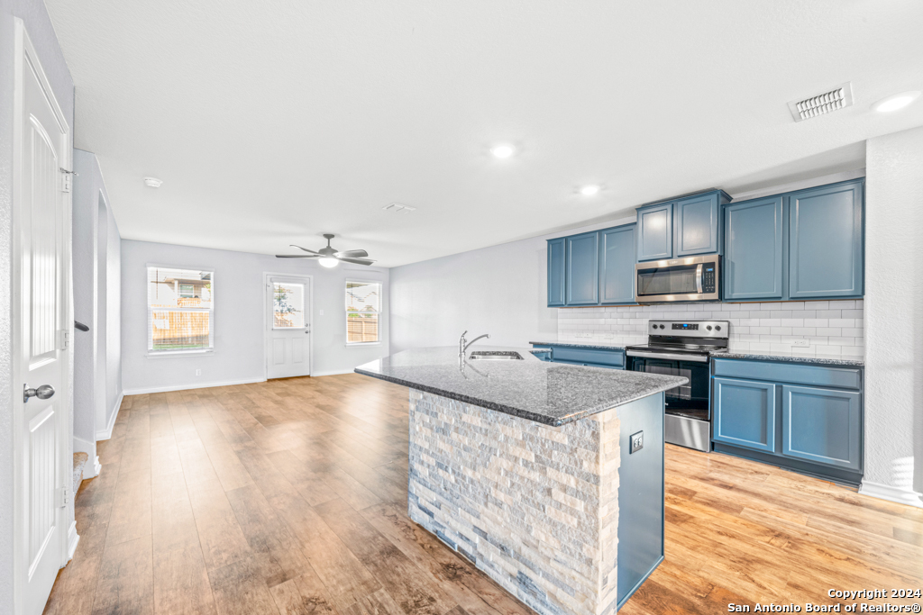 1618 Mossy Jasper San Antonio TX 78245