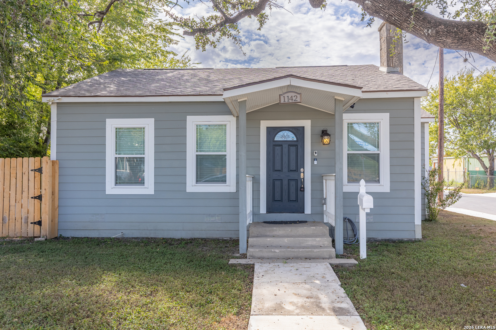 1142 W Lynwood Avenue San Antonio TX 78201