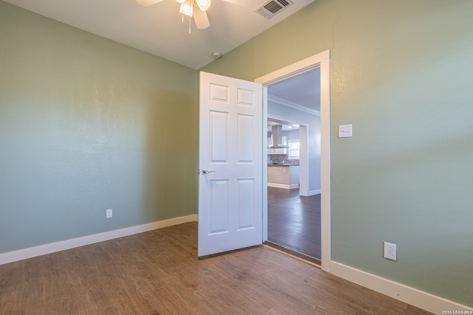 1142 W Lynwood Avenue San Antonio TX 78201