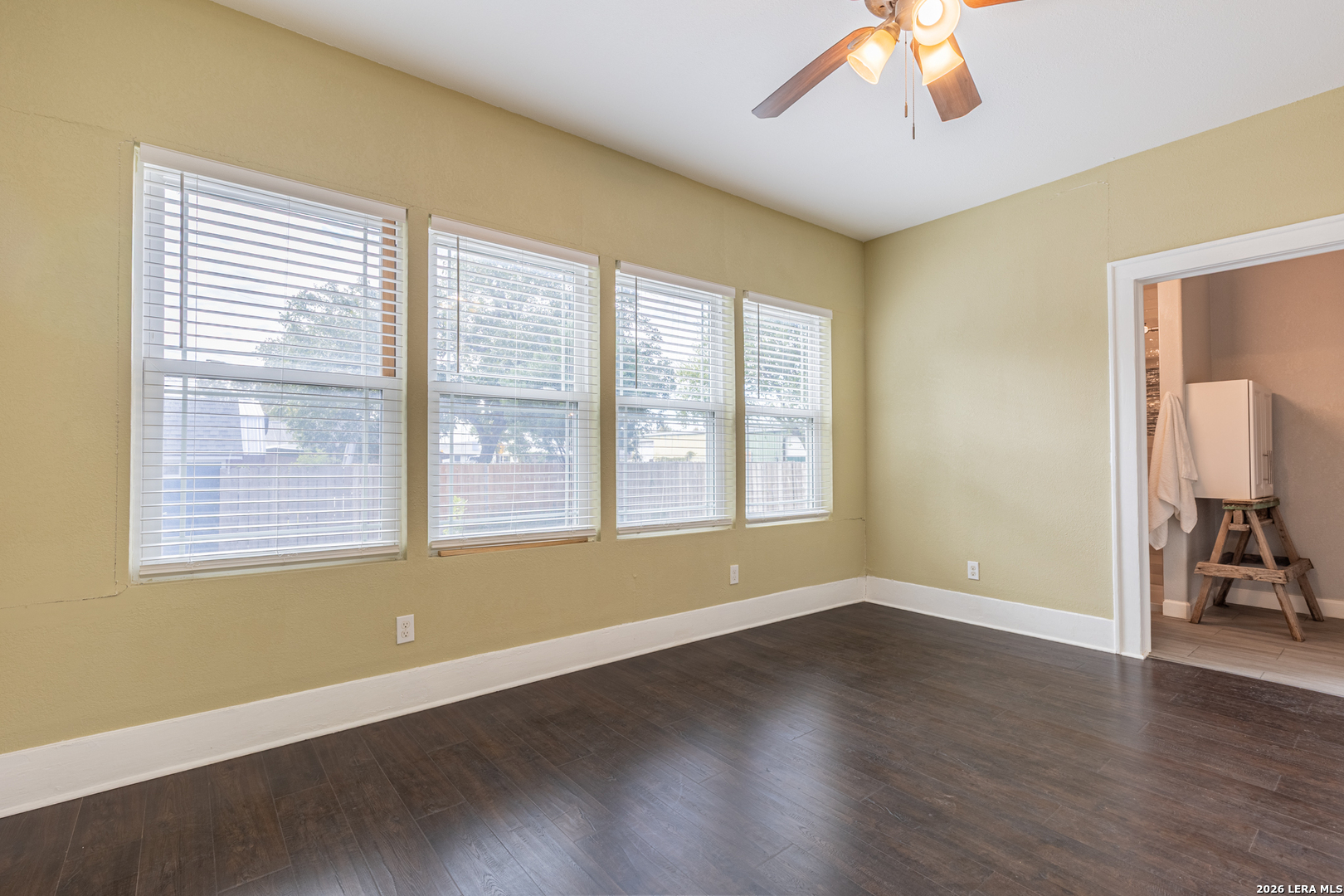 1142 W Lynwood Avenue San Antonio TX 78201