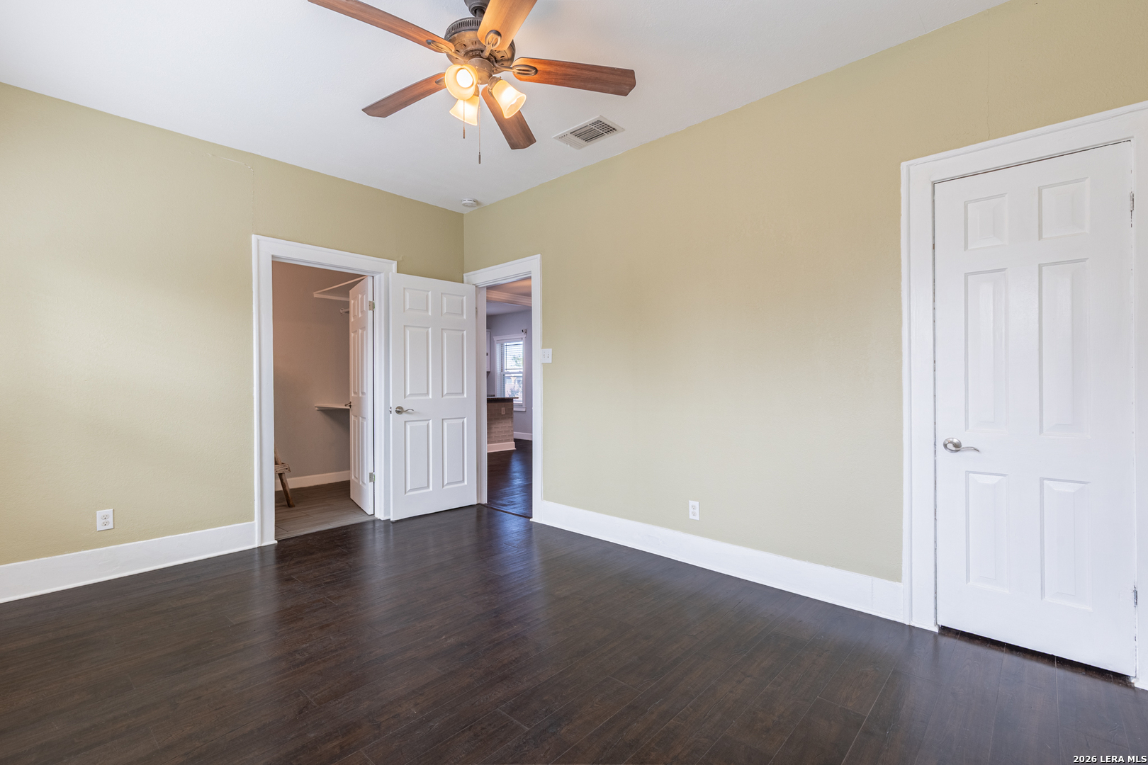 1142 W Lynwood Avenue San Antonio TX 78201