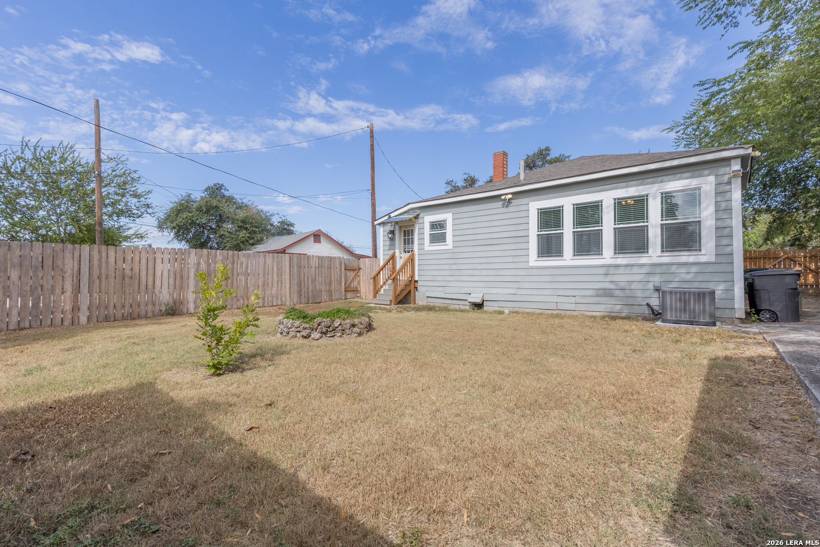 1142 W Lynwood Avenue San Antonio TX 78201