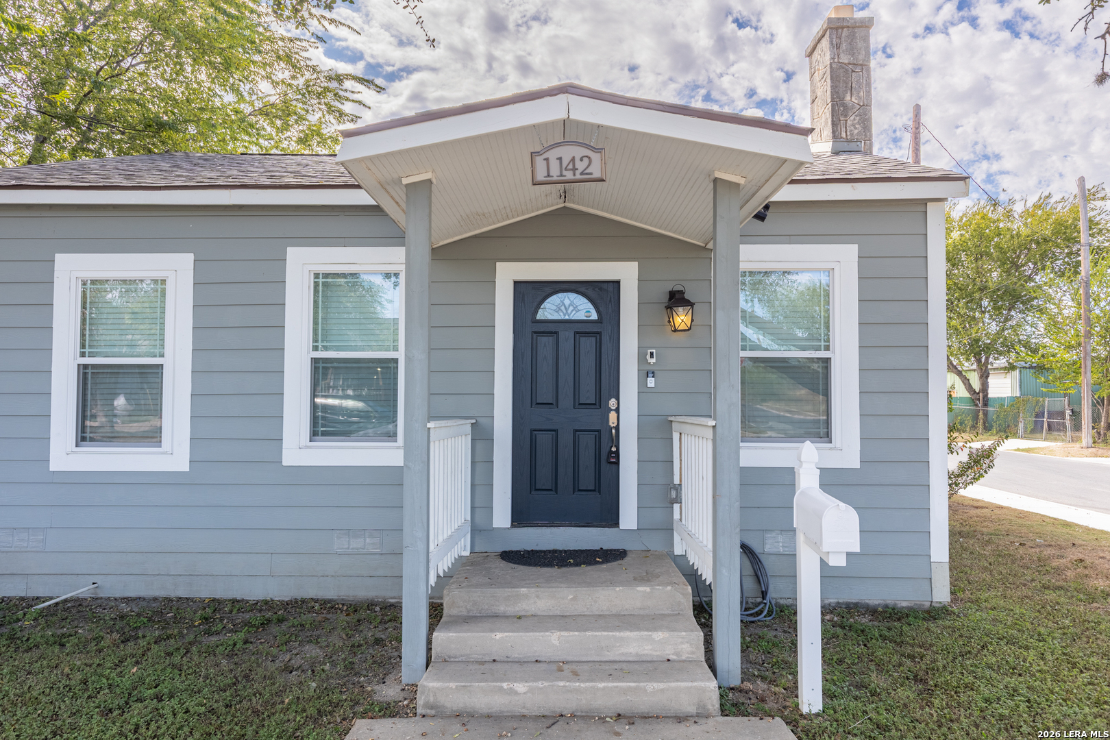 1142 W Lynwood Avenue San Antonio TX 78201