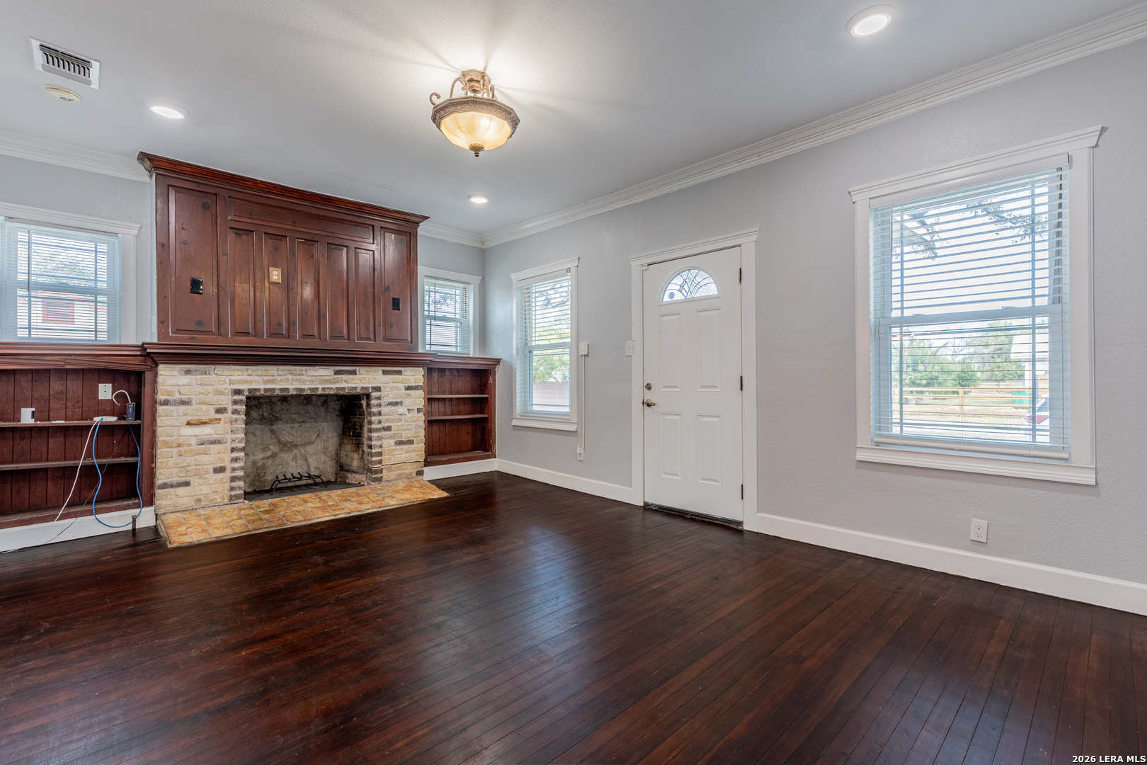 1142 W Lynwood Avenue San Antonio TX 78201