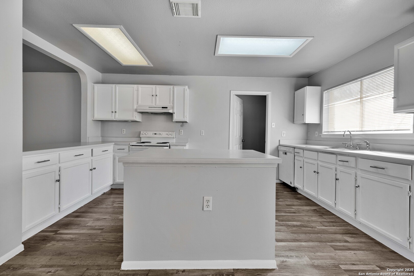 7011 Autumn Park San Antonio TX 78249