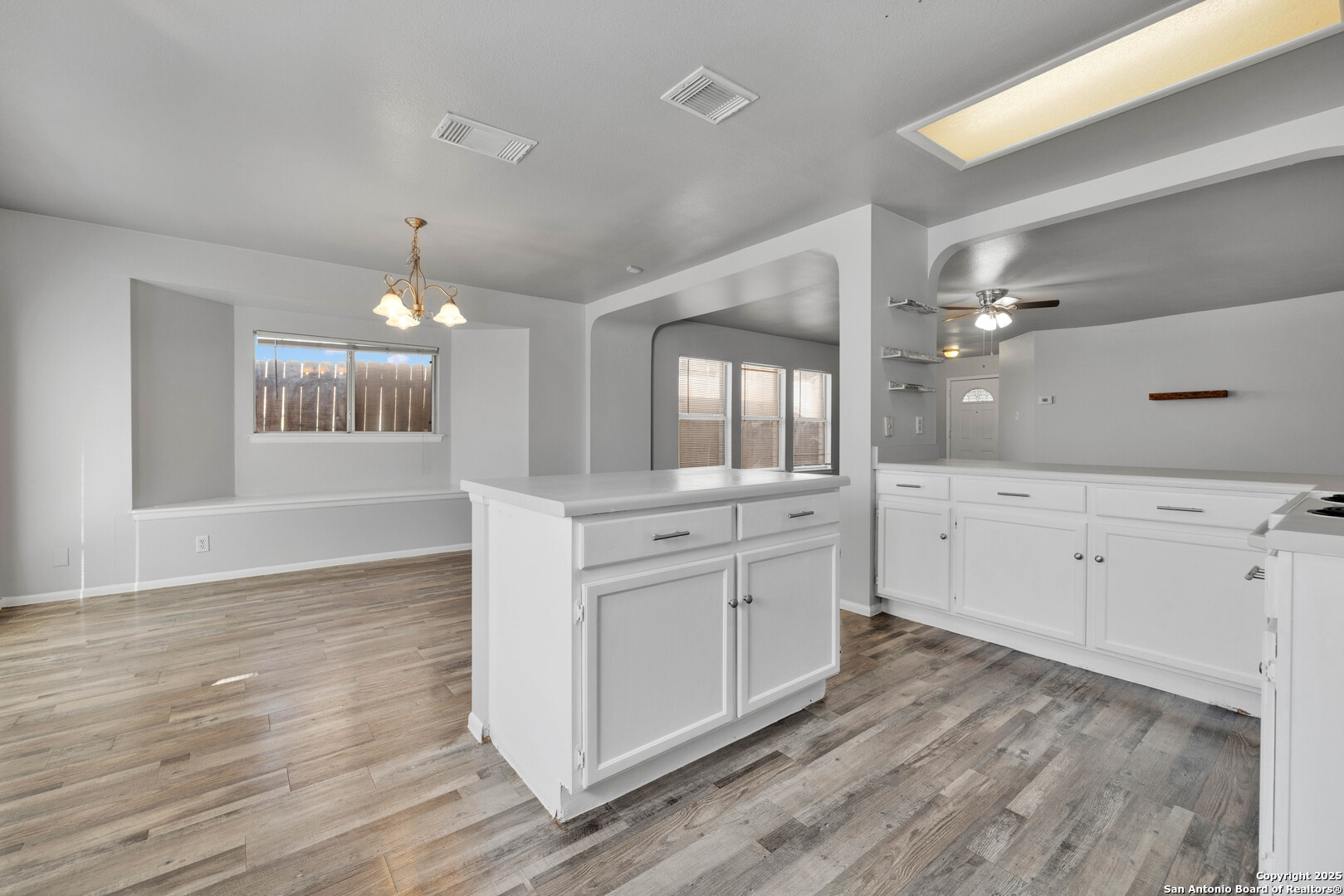 7011 Autumn Park San Antonio TX 78249