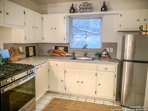 902 Chevy Chase Drive San Antonio TX 78209