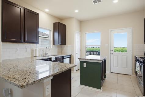 2038 Chelsea Grove New Braunfels TX 78130