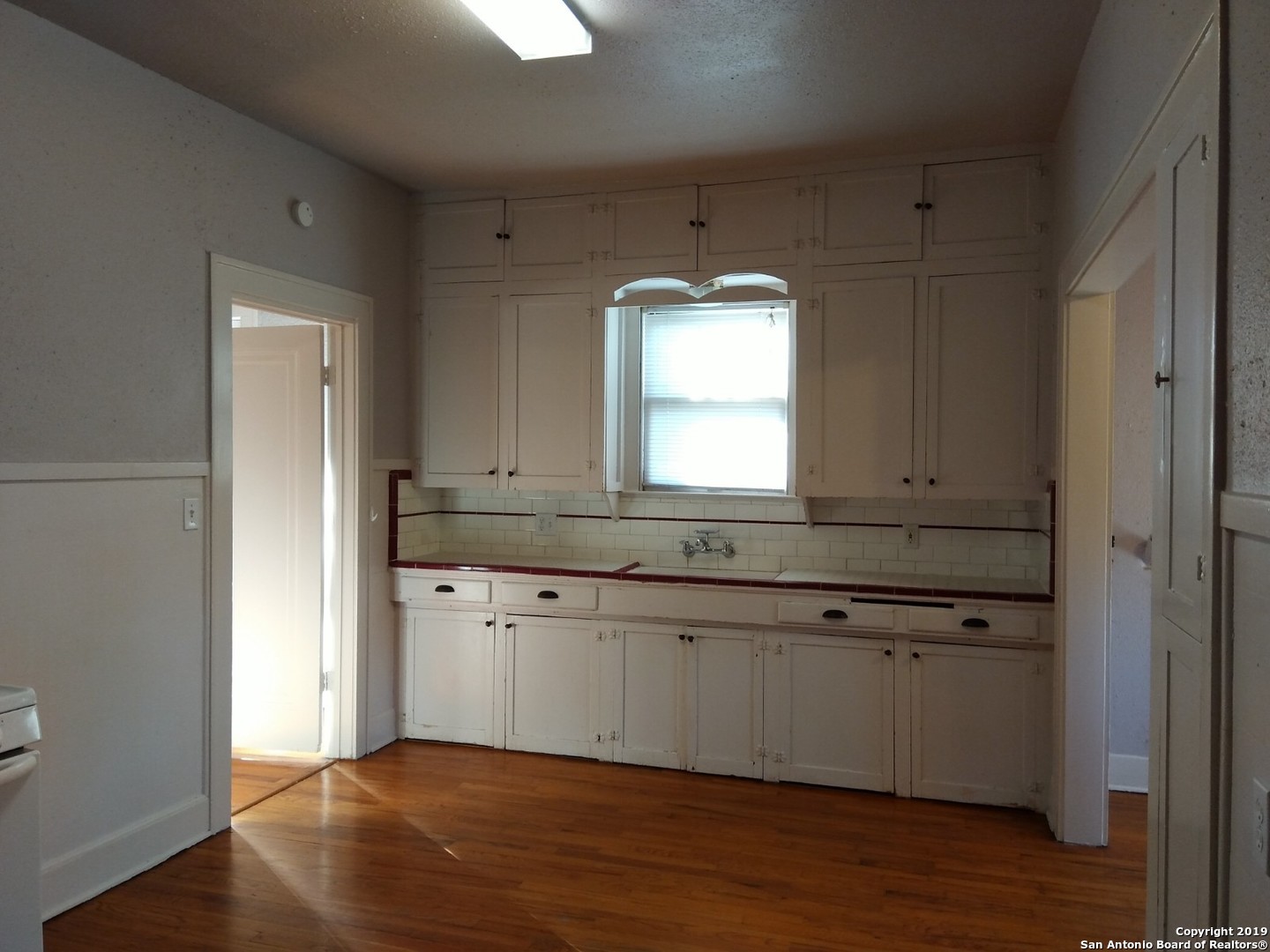 1743 W Summit Avenue San Antonio TX 78201