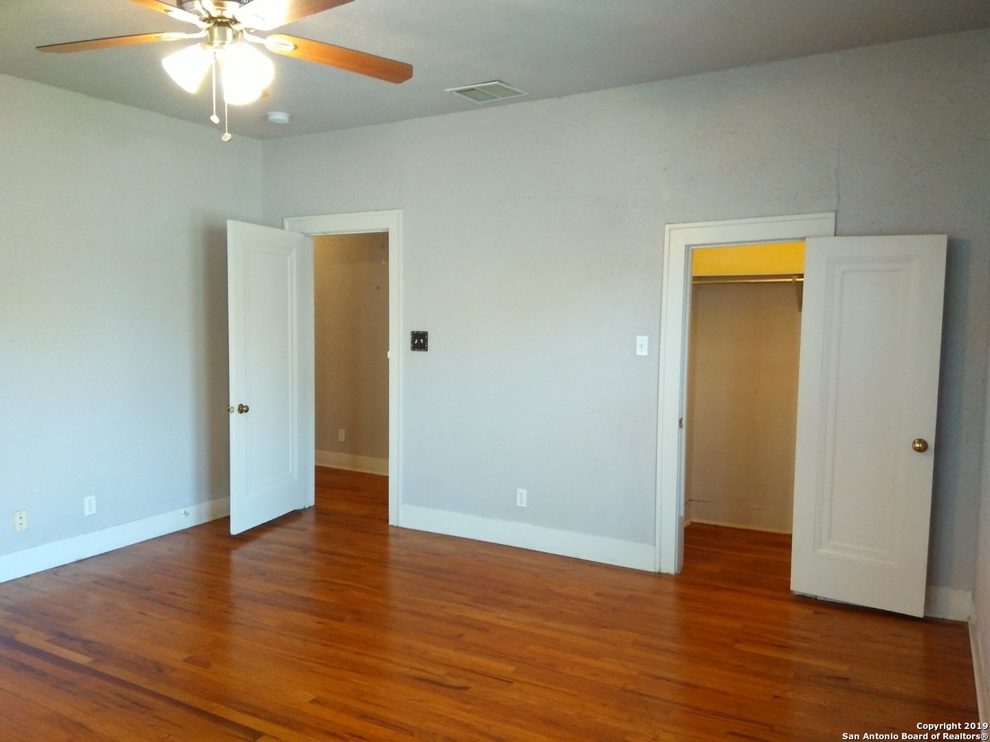 1743 W Summit Avenue San Antonio TX 78201