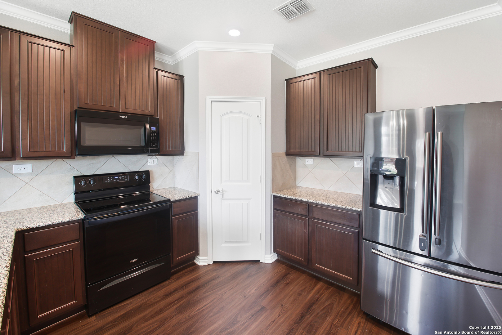 6811 Beltran Pass San Antonio TX 78252