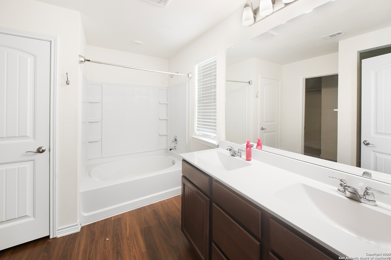 6811 Beltran Pass San Antonio TX 78252