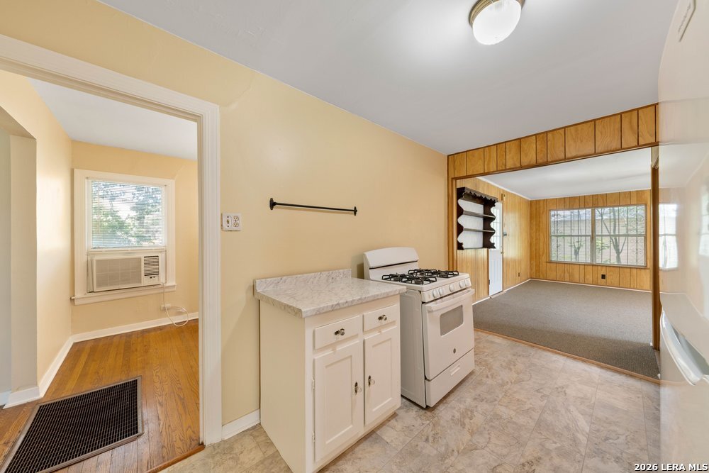 229 Alexander Hamilton San Antonio TX 78228
