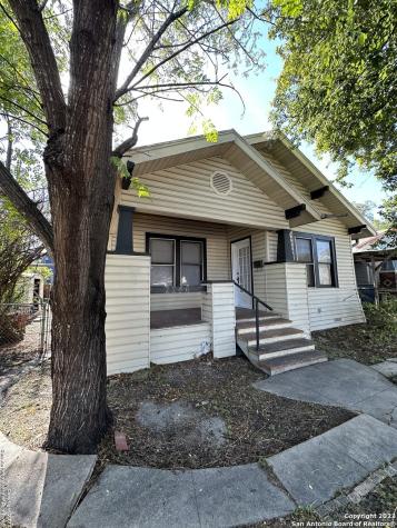2246 E Houston Street San Antonio TX 78202