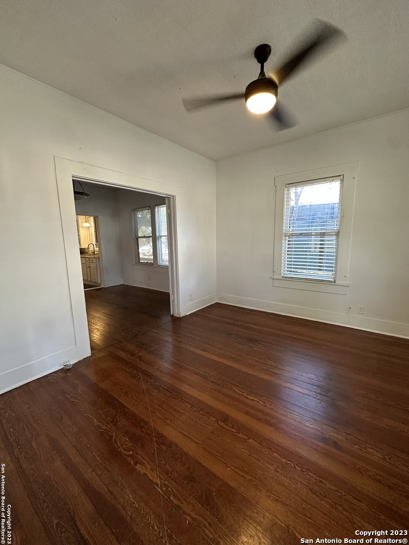 2246 E Houston Street San Antonio TX 78202