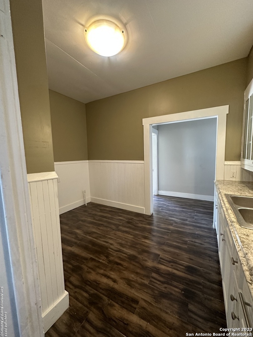 2246 E Houston Street San Antonio TX 78202