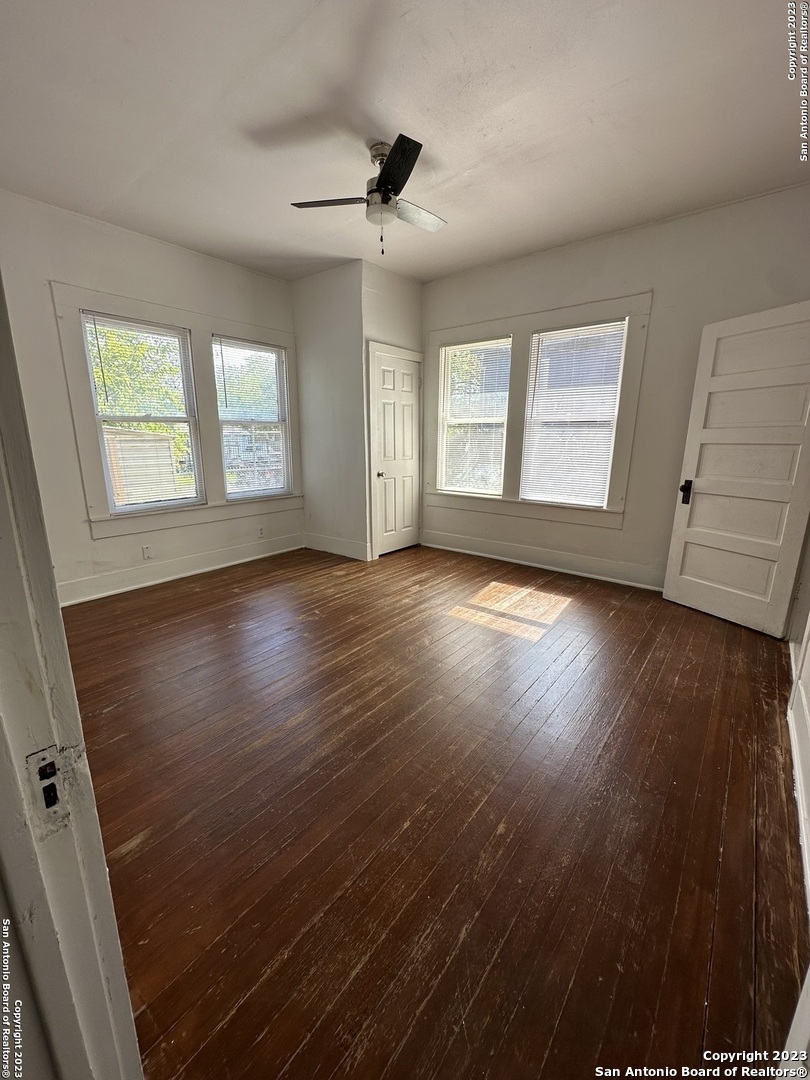 2246 E Houston Street San Antonio TX 78202