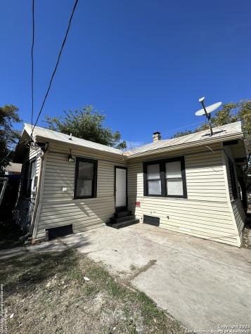 2246 E Houston Street San Antonio TX 78202