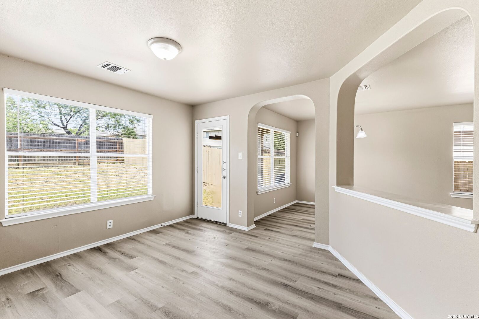 8050 Chisos Oak Drive San Antonio TX 78223
