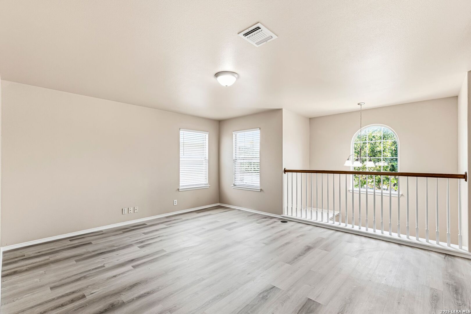 8050 Chisos Oak Drive San Antonio TX 78223