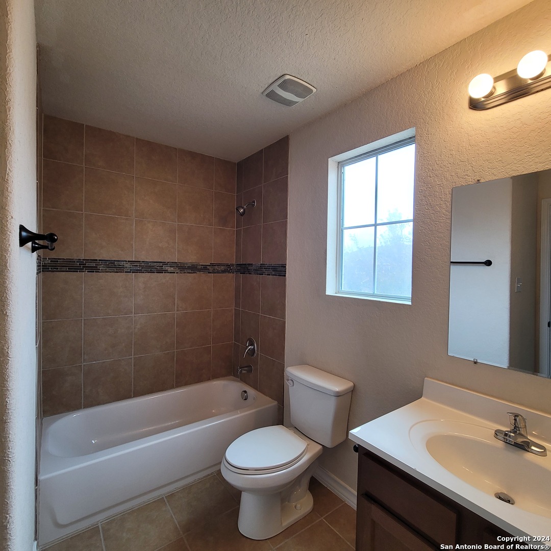 16815 Dancing Ava Selma TX 78154