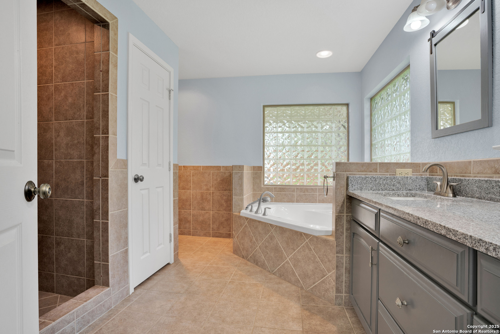 2607 Knights Walk San Antonio TX 78231