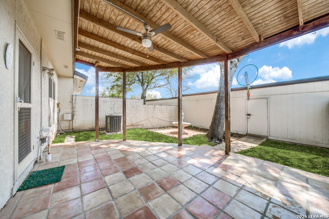 5866 Royal Ridge San Antonio TX 78239