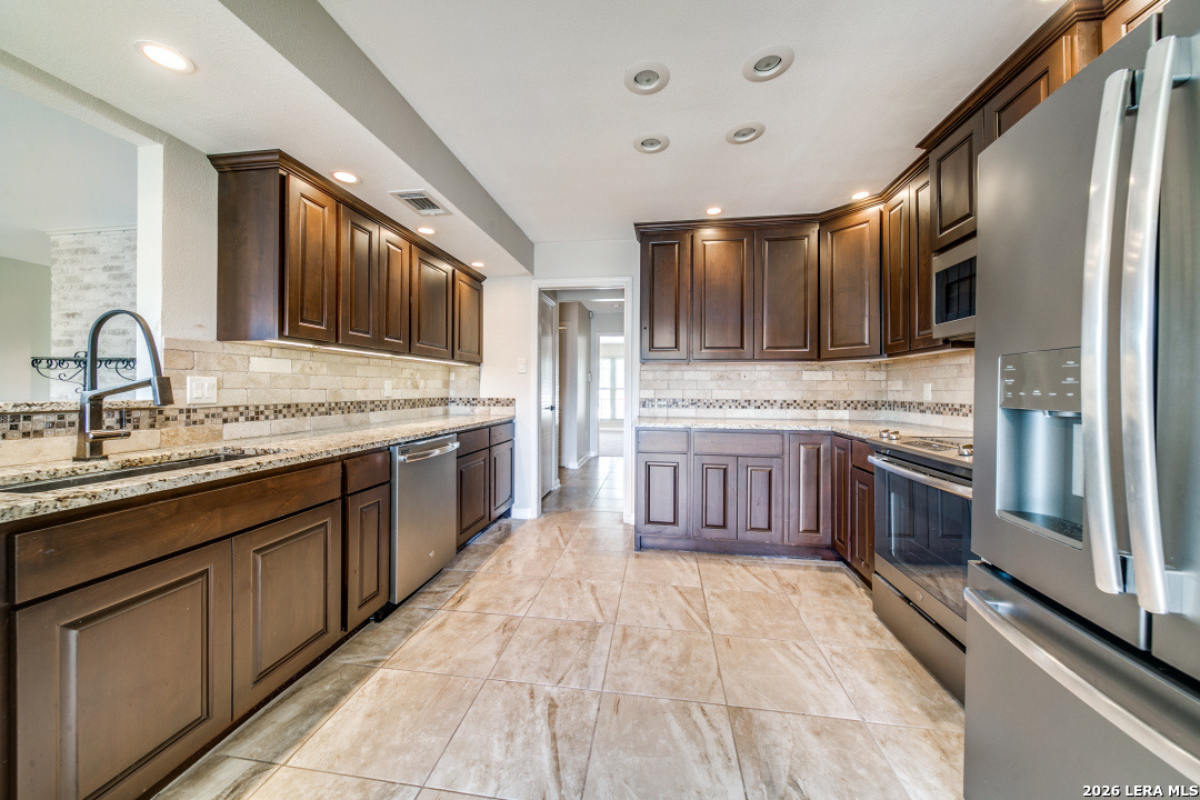 5866 Royal Ridge San Antonio TX 78239