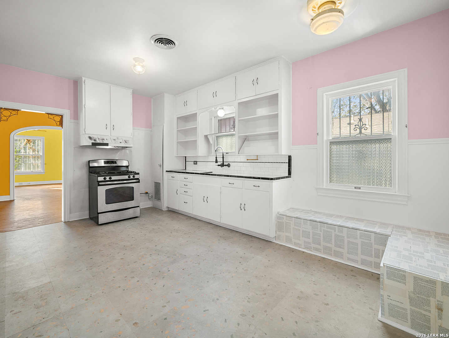 1627 Schley San Antonio TX 78210