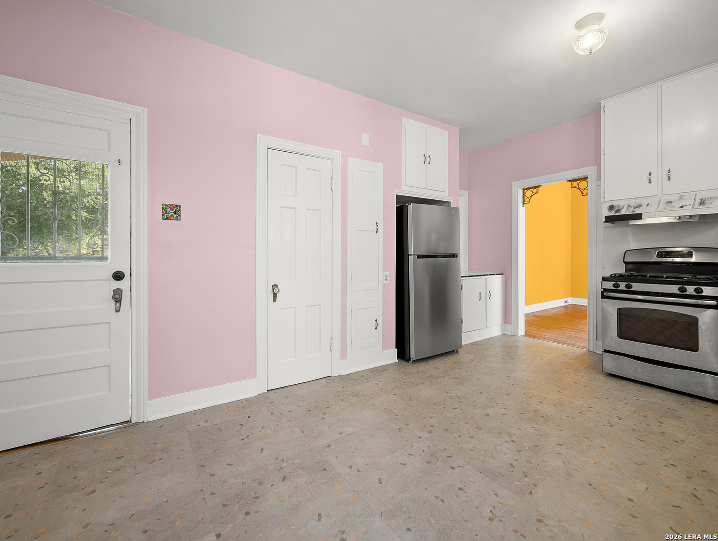 1627 Schley San Antonio TX 78210