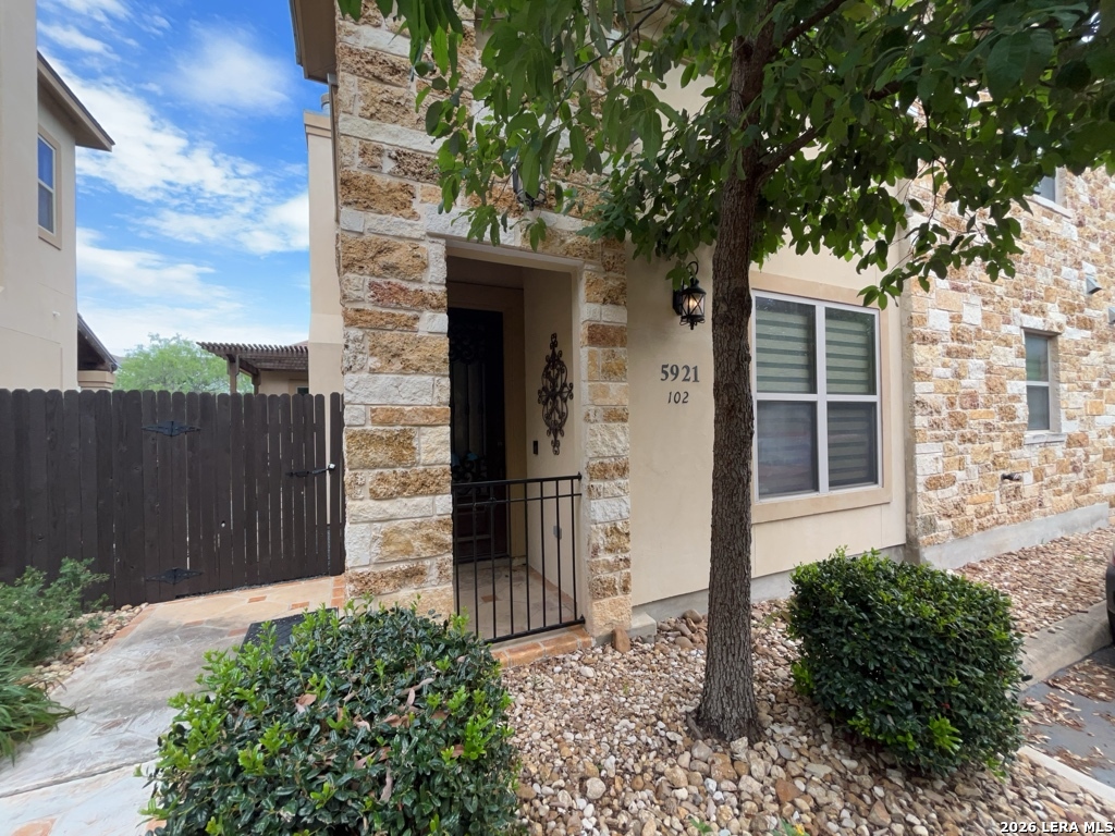 5921 Whitby Road San Antonio TX 78240