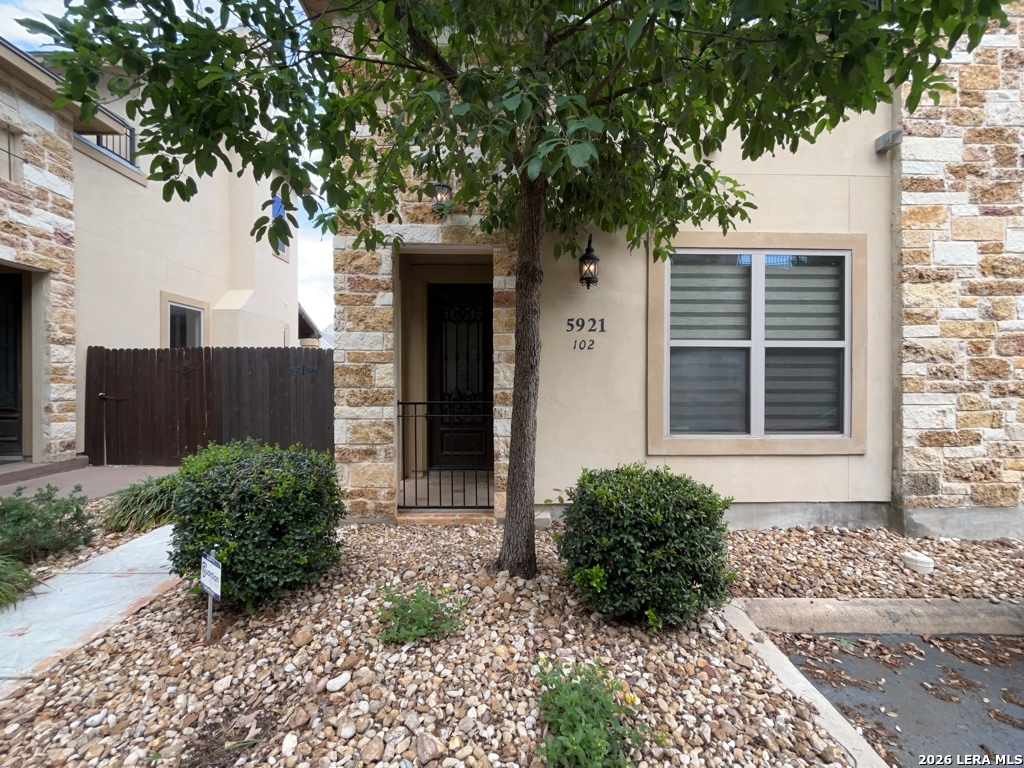 5921 Whitby Road San Antonio TX 78240