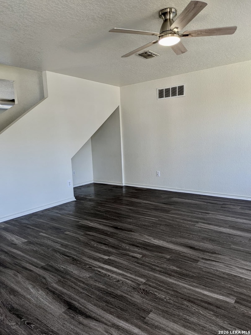 9710 Amber Cove San Antonio TX 78245