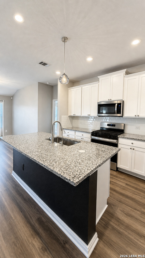 6410 Comanche Moon San Antonio TX 78233