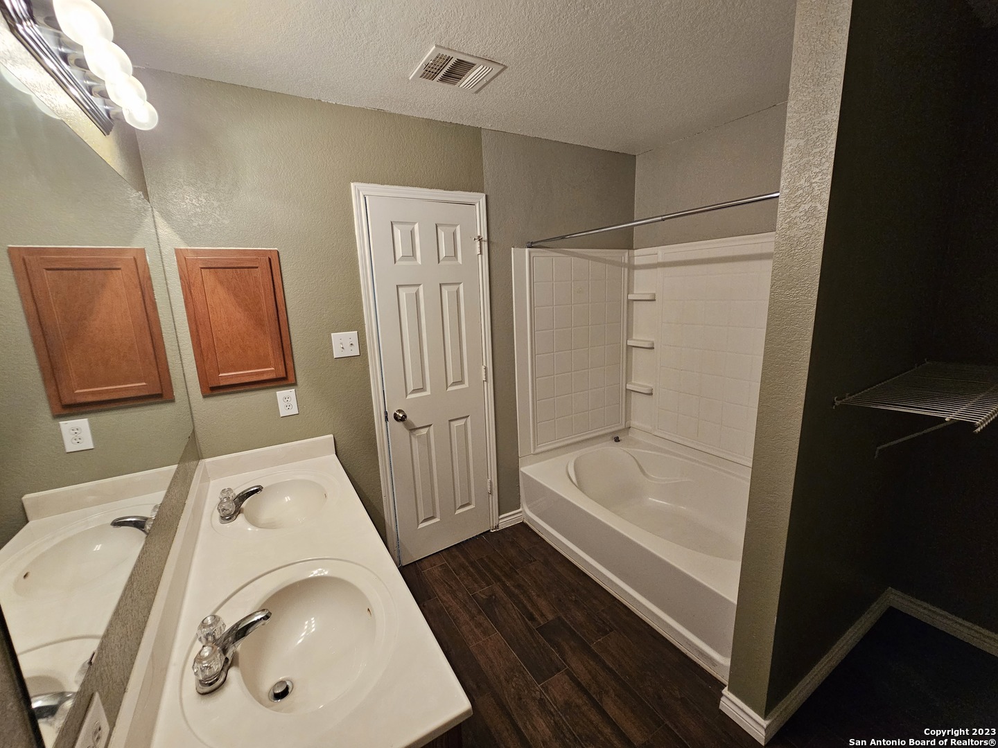 142 Fontana Albero San Antonio TX 78253